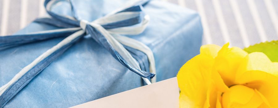 父の日に胡蝶蘭を贈るタイミングと通販ショップでの注意点