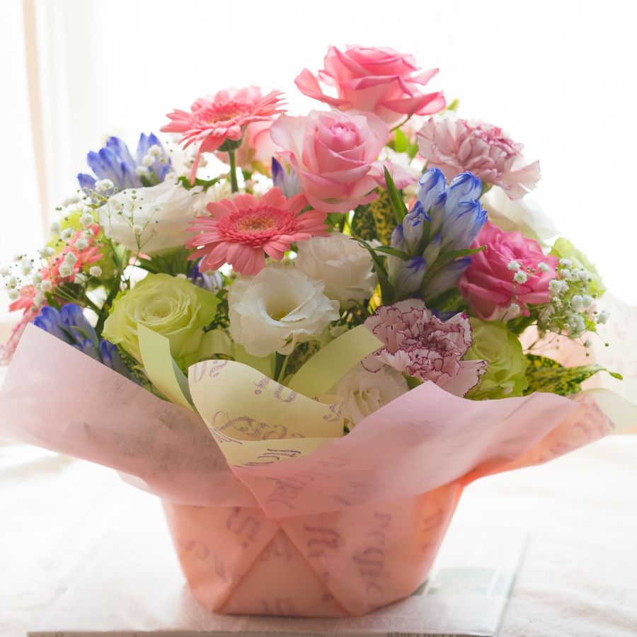 >フラワーアレンジメント